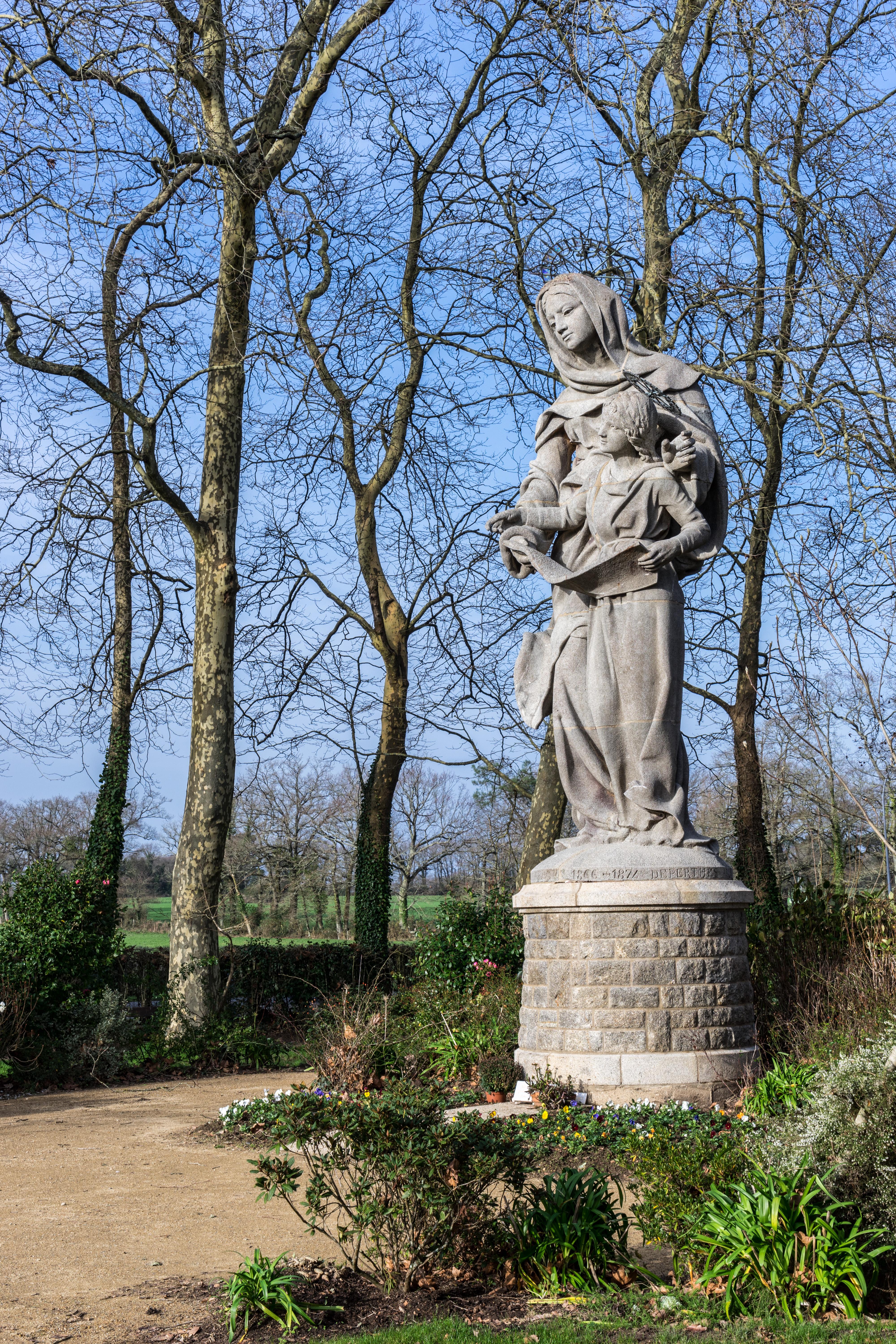 Statue de Sainte-Anne et Sainte-Marie