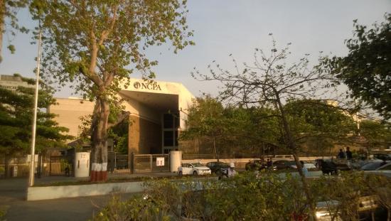 Centre national des arts de la scène