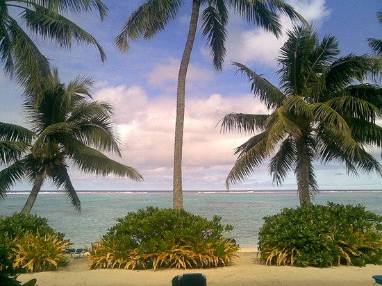 Titikaveka Beach
