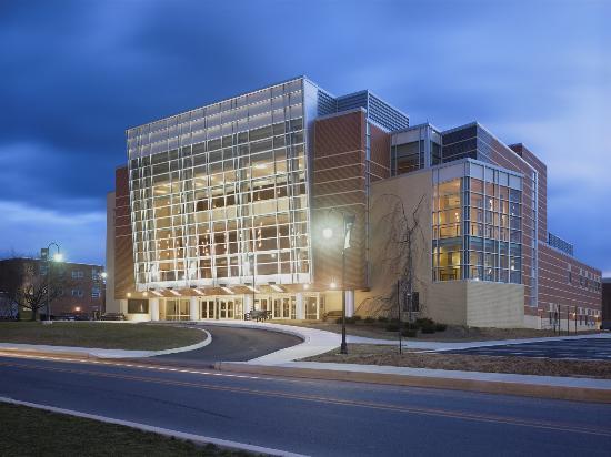 Luhrs Performing Arts Center
