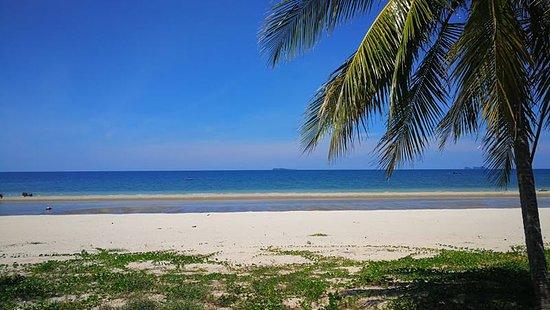 Tung Wua Laen Beach