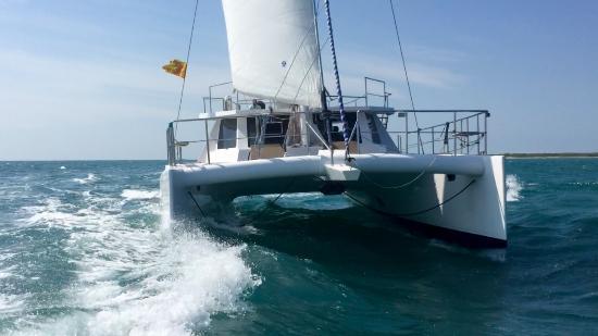 Sail Lanka Charter