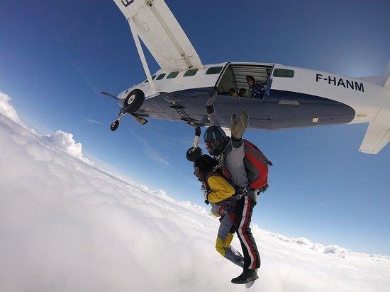 École de parachutisme Paradrenalin