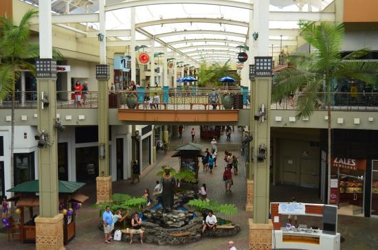 Queen Ka'ahumanu Center