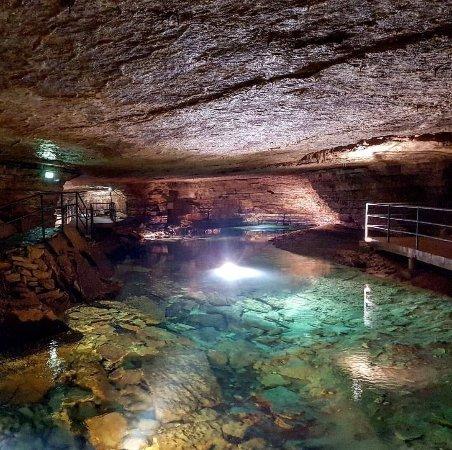 Grotten van Bèze