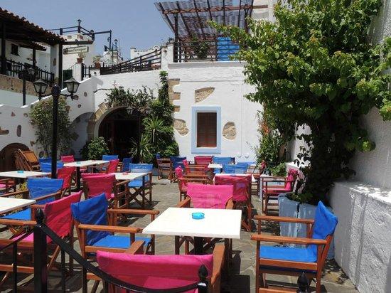 The Grapevine Cafe Bar