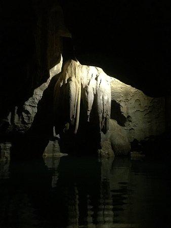 Wisata Goa Tanding