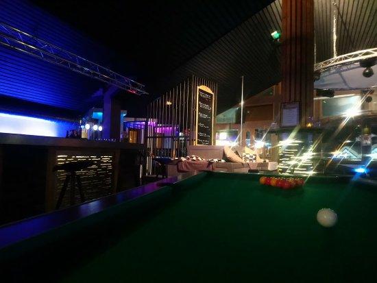 Le Moo Bar Club