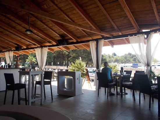 Cocktail Bar Mango