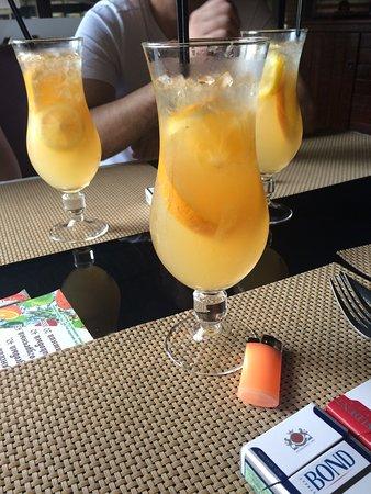 Capone Bar