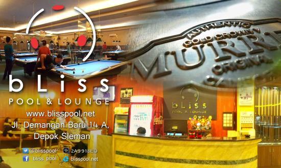 Bliss Pool and Lounge