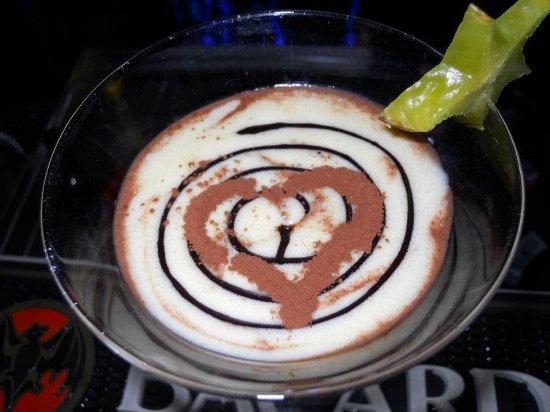 Kiss Kiss Bar
