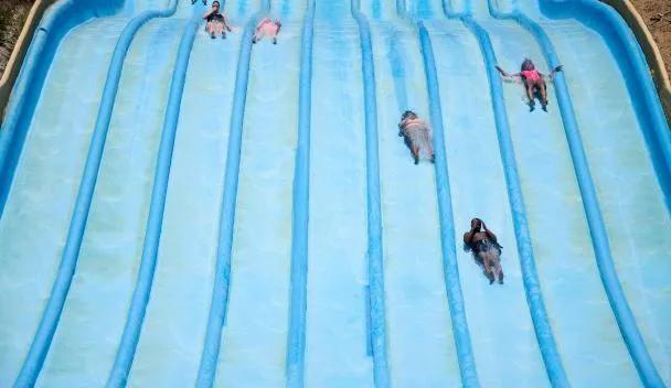 Parque Aquático Slide & Splash