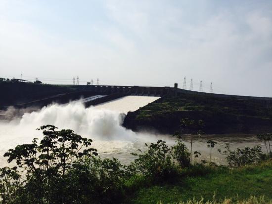 Represa Hidroelectrica Itaipu Binacional