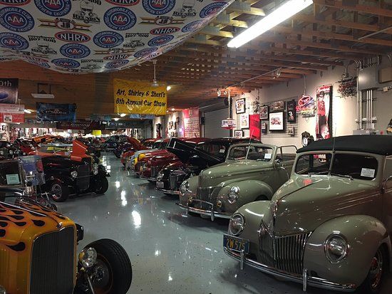 Nostalgia Street Rods