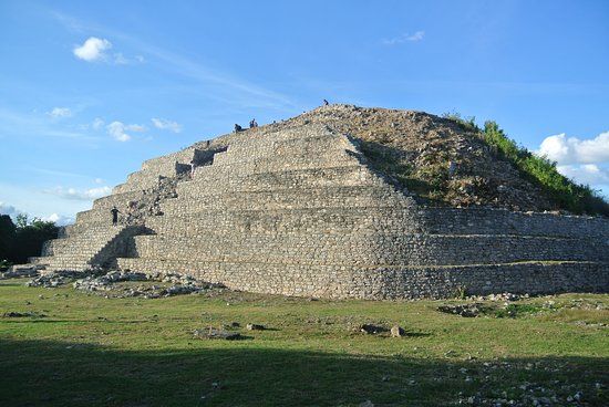 Piramide de Kinich Kakmo