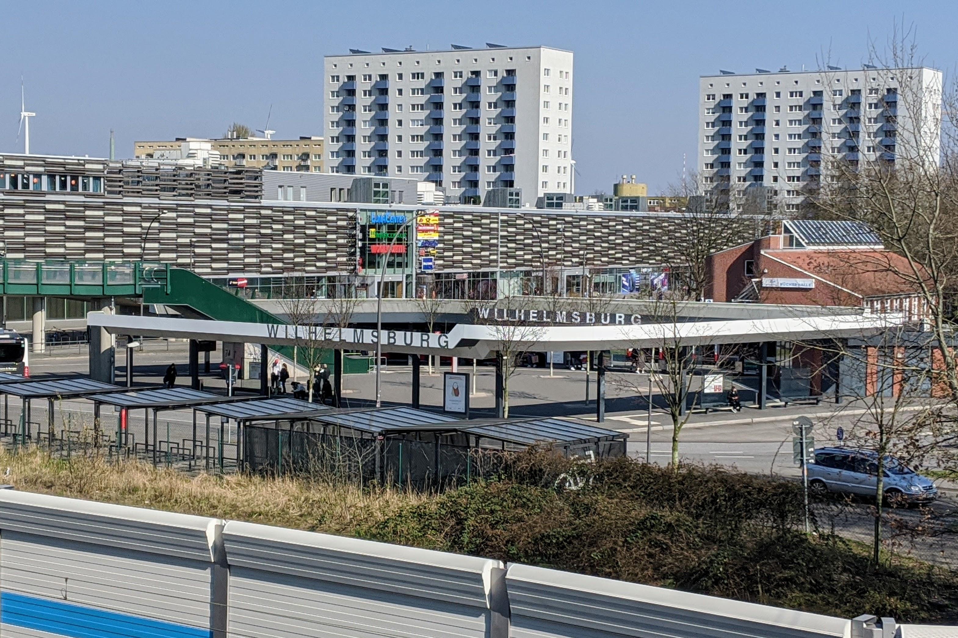 Luna Center