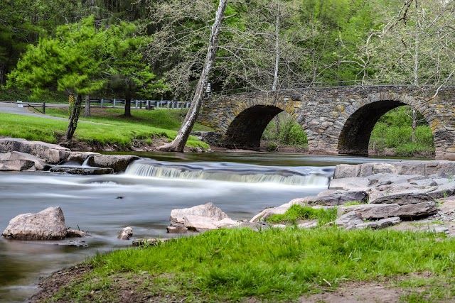 Stone Arch Bridge Historical Park