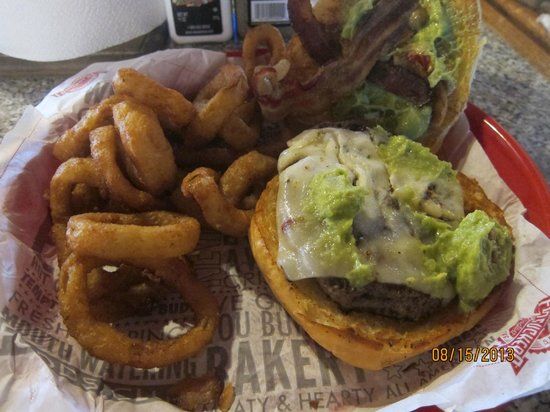 Fuddruckers