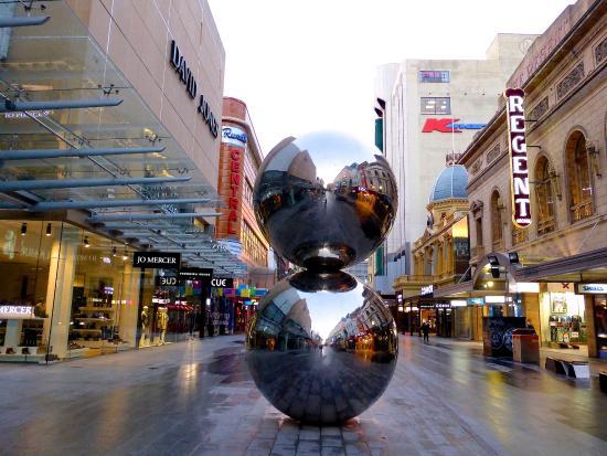 The Mall's Balls Statue