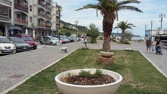 Lungomare di Gualdo