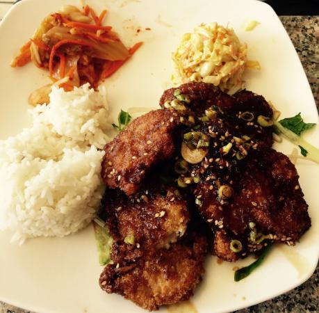 Mai's Cafe
