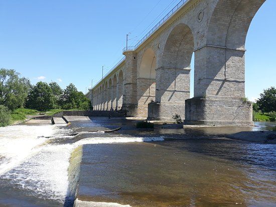 Wiadukt kolejowy w Boleslawcu