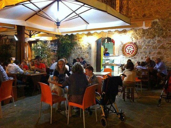 Pizza in Piazza