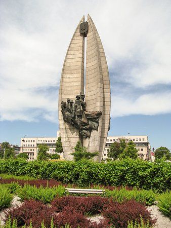 Revolutionary Act Monument