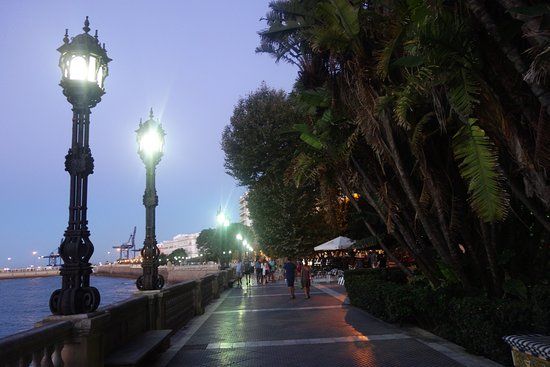 Paseo de Canalejas