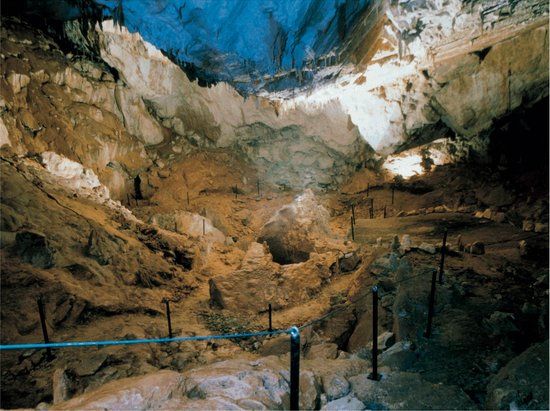 Cuevas de Sopeña
