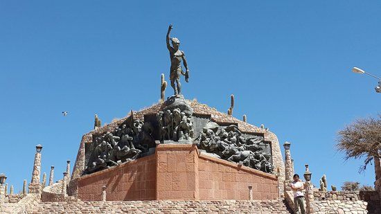 Monumento a los Héroes de la Independencia