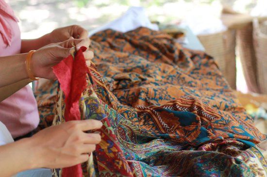 Viet Artisans