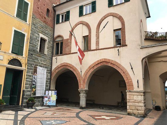 Torre dei Quattro Canti