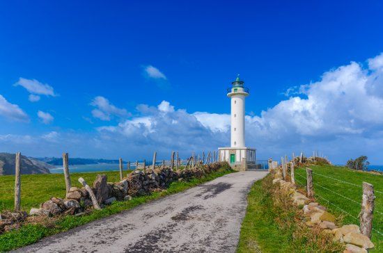 Faro de Cabo de Lastres