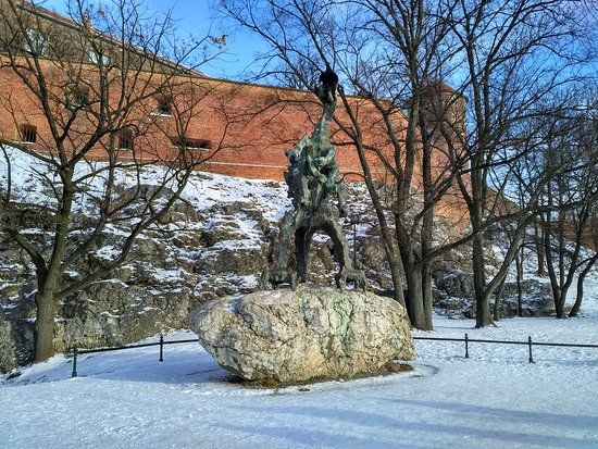 Smok Wawelski-statuen