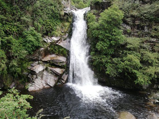 Cascada Escondida