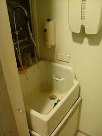 Einstein's Sink