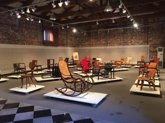 Collection Hall Chair Gallery