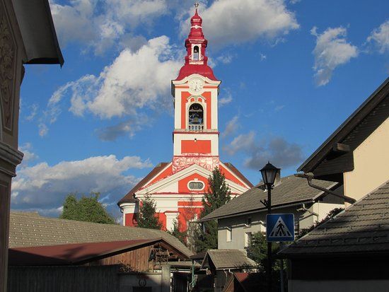 Zupnijska Cerkev Sv Petra