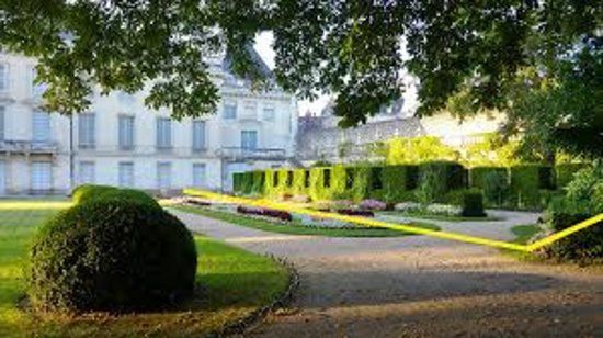 Jardin du musee des Beaux Arts