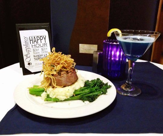 Sapphires Restaurant & Lounge
