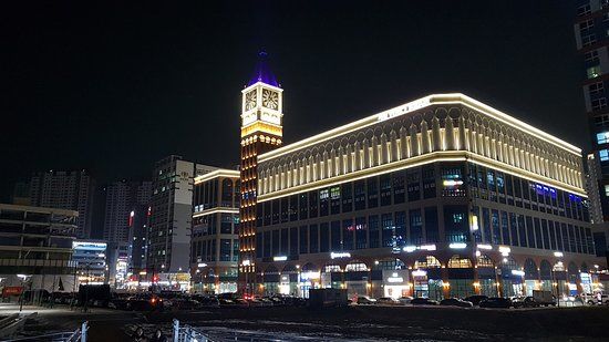 Venice Square