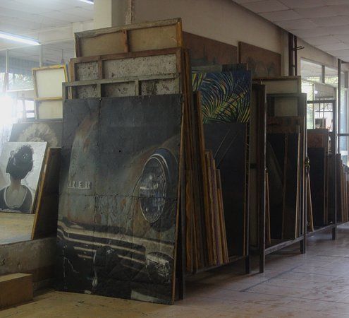 Cau Vong Art Studio