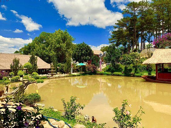 Monster Lake Da Lat