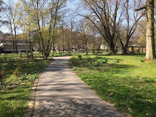 Schloss Park