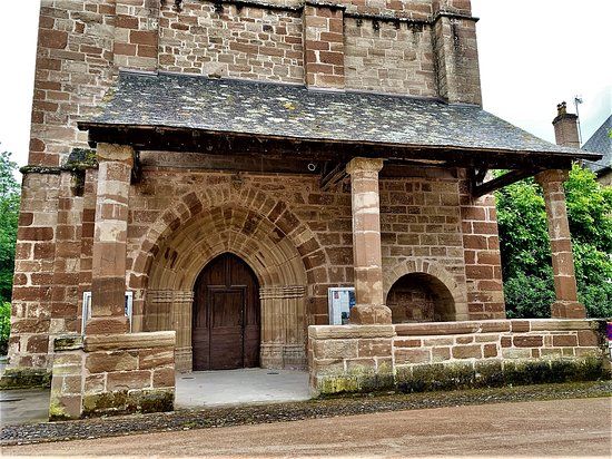 Eglise Saint-Pantaleon de Saint-Pantaleon-de-Larche