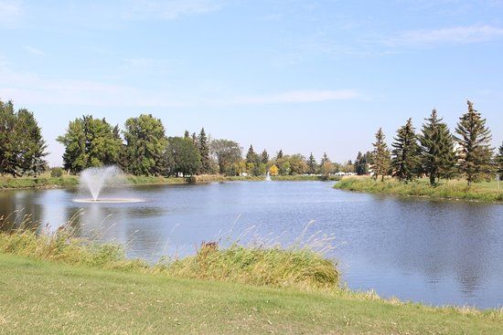 Vegreville Elks Park and Fish Pond