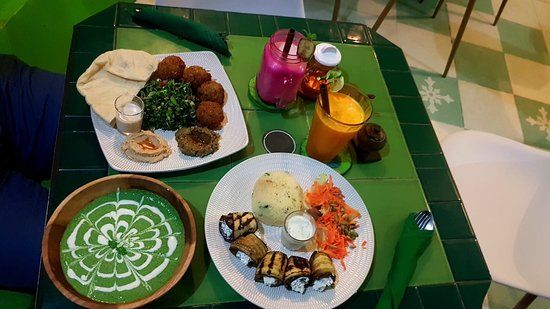 AKAR Cafe Lovina