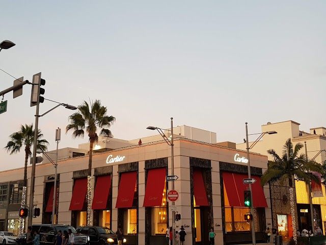 Two Rodeo Valet Parking
